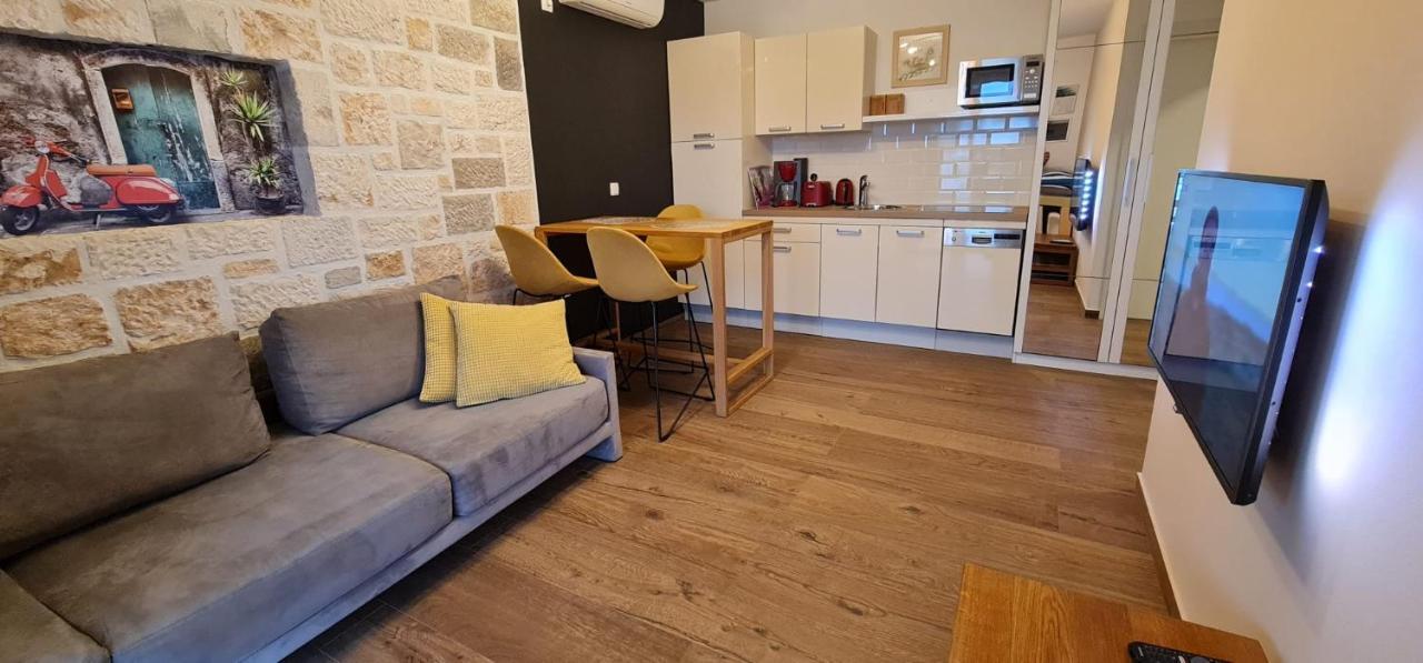 Apartments Lolita Bol Ngoại thất bức ảnh