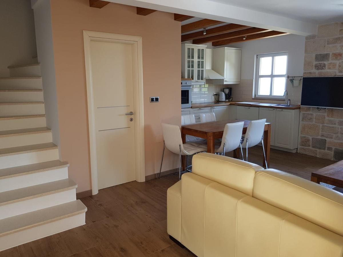 Apartments Lolita Bol Ngoại thất bức ảnh